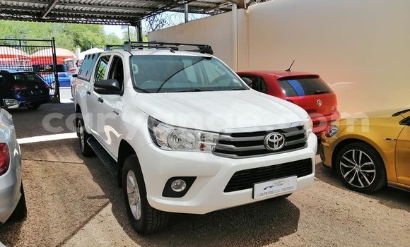 Buy Used Toyota Hilux White Car in Arandis in Kunene