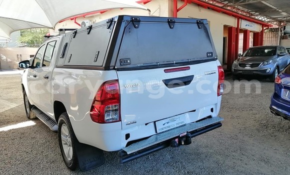 Buy Used Toyota Hilux White Car in Arandis in Kunene Buy Used Toyota Hilux White Car in Arandis in Kunene
