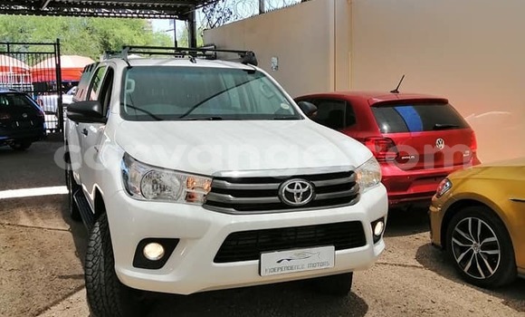 Buy Used Toyota Hilux White Car in Arandis in Kunene