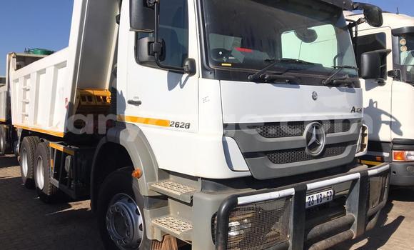 Buy Used Mercedes‒Benz 2628 White Truck in Windhoek in Namibia