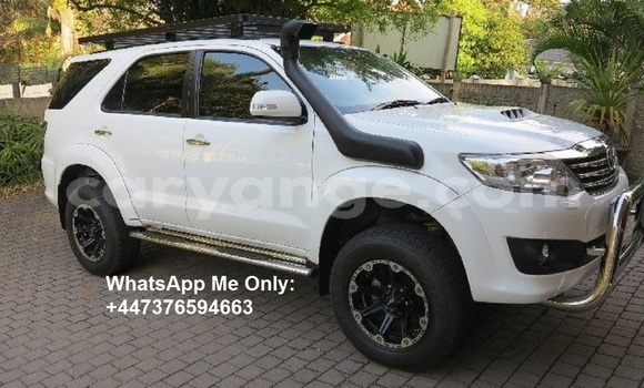 Buy Used Toyota Fortuner White Car in Windhoek in Namibia