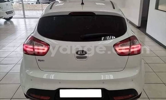 Buy Used Kia Rio White Car in Windhoek in Namibia Buy Used Kia Rio White Car in Windhoek in Namibia