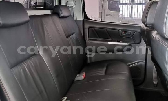 Acheter Occasion Voiture Toyota Hilux Blanc à Windhoek, Namibie Acheter Occasion Voiture Toyota Hilux Blanc à Windhoek, Namibie