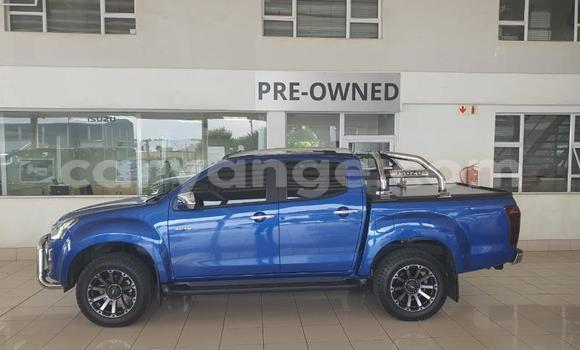 Buy Used Isuzu D–MAX Blue Car in Karasburg in Karas