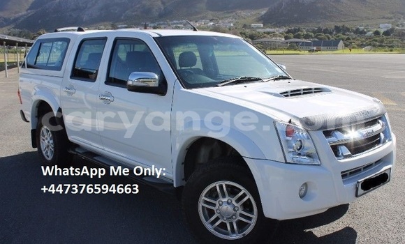 Acheter Occasion Voiture Isuzu KB Blanc à Windhoek, Namibie