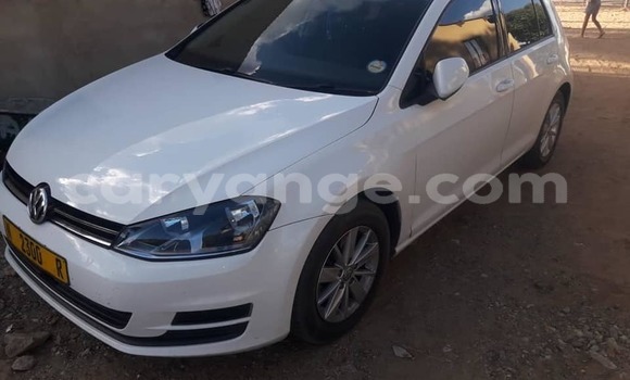 Buy Used Volkswagen Golf White Car in Arandis in Kunene