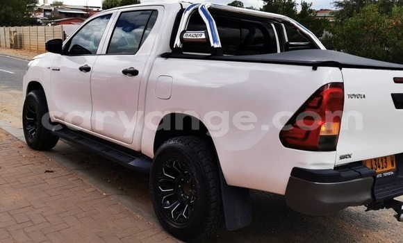 Acheter Occasion Voiture Toyota Hilux Blanc à Arandis, Kunene Acheter Occasion Voiture Toyota Hilux Blanc à Arandis, Kunene