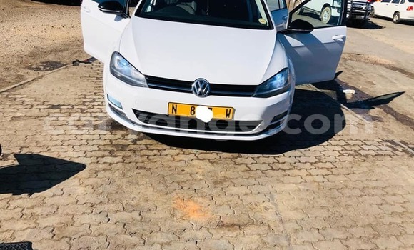 Buy Used Volkswagen Golf White Car in Arandis in Kunene Buy Used Volkswagen Golf White Car in Arandis in Kunene