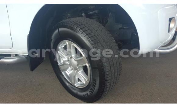 Buy Used Ford Ranger White Car in Henties Bay in Erongo Buy Used Ford Ranger White Car in Henties Bay in Erongo