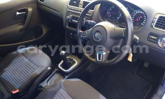 Acheter Occasion Voiture Volkswagen Polo Blanc à Windhoek, Namibie Acheter Occasion Voiture Volkswagen Polo Blanc à Windhoek, Namibie