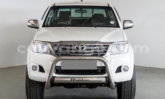 Buy Used Toyota Hilux White Car in Windhoek in Namibia Buy Used Toyota Hilux White Car in Windhoek in Namibia