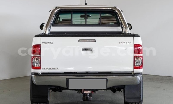 Buy Used Toyota Hilux White Car in Windhoek in Namibia Buy Used Toyota Hilux White Car in Windhoek in Namibia