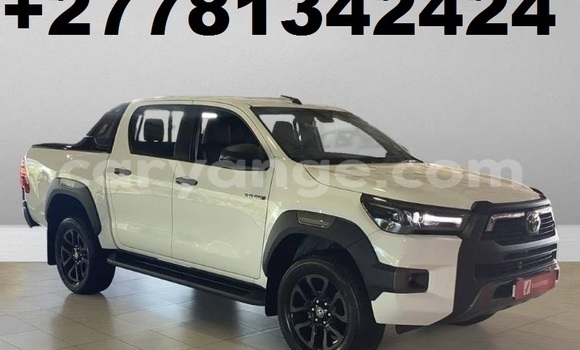 Buy Used Toyota Hilux White Car in Windhoek in Namibia