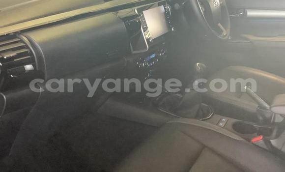 Acheter Occasion Voiture Toyota Hilux Blanc à Windhoek, Namibie Acheter Occasion Voiture Toyota Hilux Blanc à Windhoek, Namibie