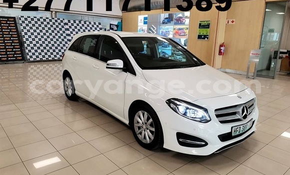 Acheter Occasion Voiture Mercedes-Benz B–Class Blanc à Windhoek, Namibie