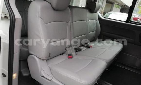 Buy Used Hyundai H1 White Car in Windhoek in Namibia Buy Used Hyundai H1 White Car in Windhoek in Namibia