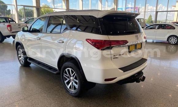 Buy Used Toyota Fortuner White Car in Walvis Bay in Namibia Buy Used Toyota Fortuner White Car in Walvis Bay in Namibia