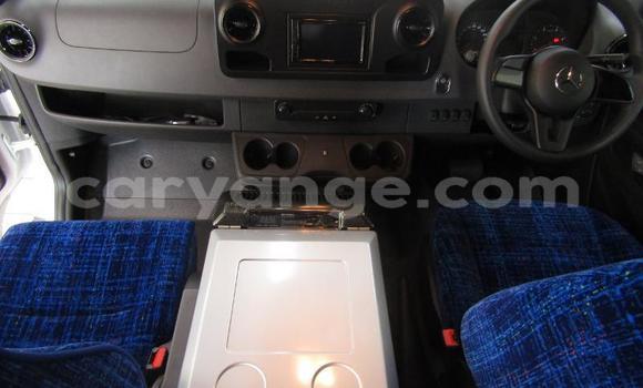 Buy Used Mercedes Viano White Car in Windhoek in Namibia Buy Used Mercedes Viano White Car in Windhoek in Namibia