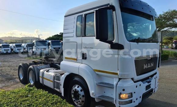 Buy Used Man M2000 White Truck in Windhoek in Namibia Buy Used Man M2000 White Truck in Windhoek in Namibia