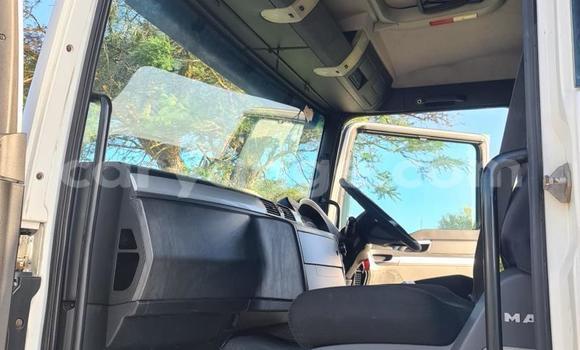 Buy Used Man M2000 White Truck in Windhoek in Namibia Buy Used Man M2000 White Truck in Windhoek in Namibia