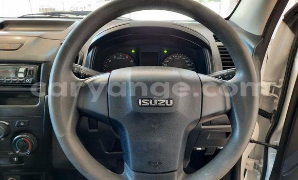 Buy Used Isuzu KB White Car in Windhoek in Namibia Buy Used Isuzu KB White Car in Windhoek in Namibia