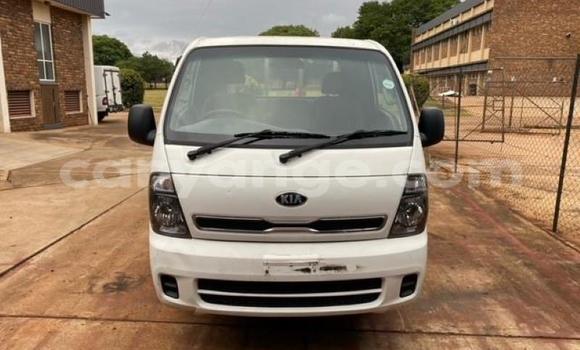 Buy Used Kia K5 White Car in Windhoek in Namibia Buy Used Kia K5 White Car in Windhoek in Namibia