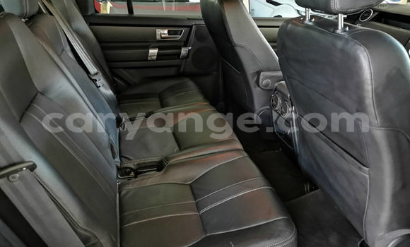 Acheter Occasion Voiture Land Rover Discovery Beige à Walvis Bay, Namibie Acheter Occasion Voiture Land Rover Discovery Beige à Walvis Bay, Namibie