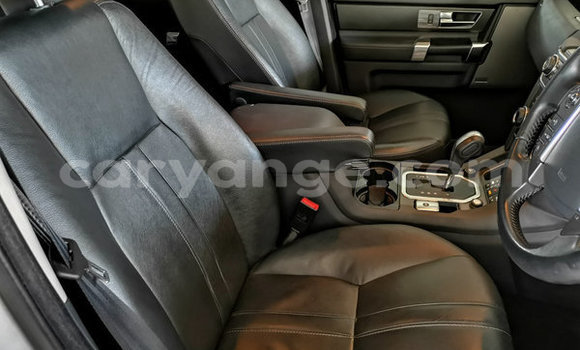 Acheter Occasion Voiture Land Rover Discovery Beige à Walvis Bay, Namibie Acheter Occasion Voiture Land Rover Discovery Beige à Walvis Bay, Namibie