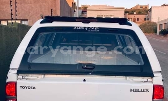 Acheter Occasion Voiture Toyota Hilux Blanc à Windhoek, Namibie Acheter Occasion Voiture Toyota Hilux Blanc à Windhoek, Namibie