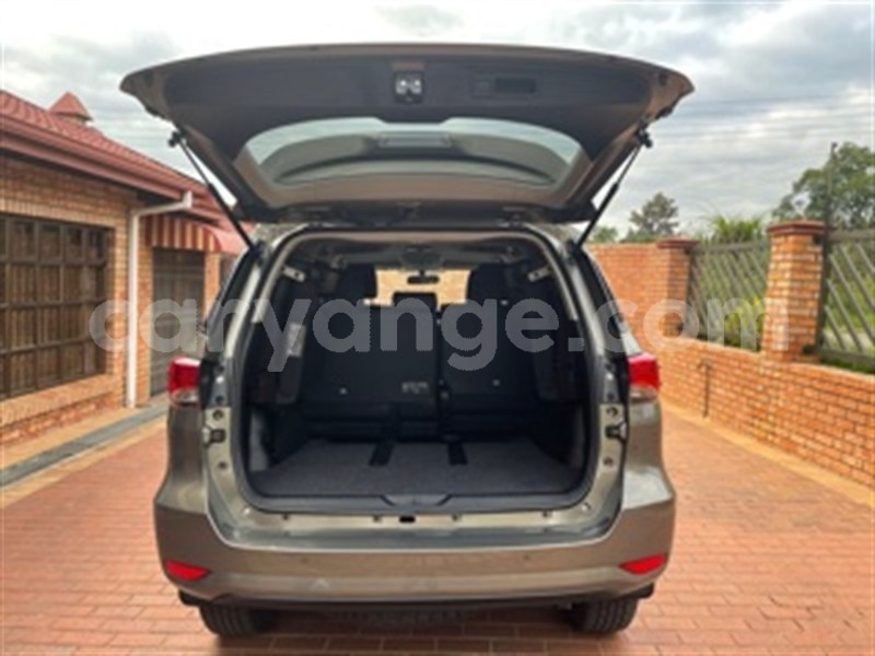 Big with watermark toyota fortuner namibia import dubai 16576