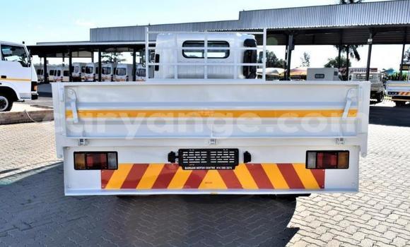 Acheter Occasion Utilitaire Isuzu FTR 850 Blanc à Karasburg, Karas Acheter Occasion Utilitaire Isuzu FTR 850 Blanc à Karasburg, Karas