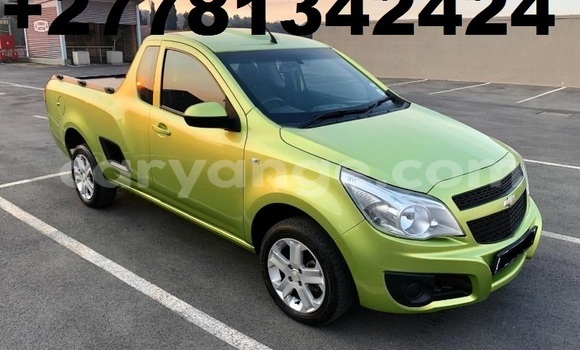 Buy Used Chevrolet S-10 Pickup Green Car in Windhoek in Namibia