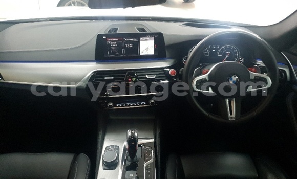 Acheter Occasion Voiture BMW M5 Blanc à Gobabis, Omaheke Acheter Occasion Voiture BMW M5 Blanc à Gobabis, Omaheke