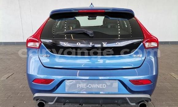 Acheter Occasion Voiture Volvo V40 Bleu à Karasburg, Karas Acheter Occasion Voiture Volvo V40 Bleu à Karasburg, Karas