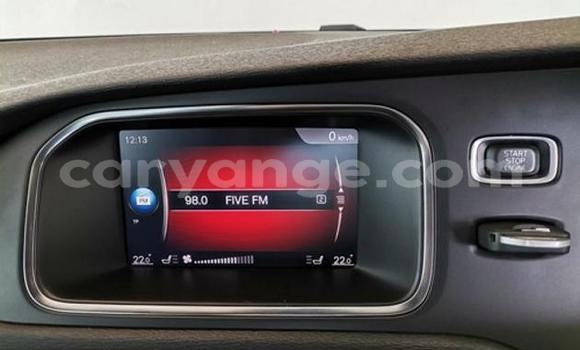 Acheter Occasion Voiture Volvo V40 Bleu à Karasburg, Karas Acheter Occasion Voiture Volvo V40 Bleu à Karasburg, Karas