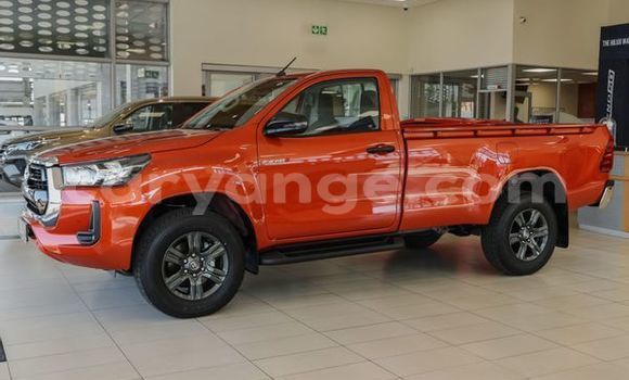 Buy Used Toyota Hilux Red Car in Karasburg in Karas