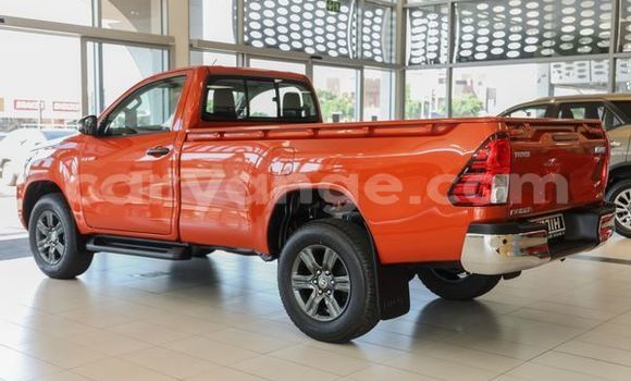 Acheter Occasion Voiture Toyota Hilux Rouge à Karasburg, Karas Acheter Occasion Voiture Toyota Hilux Rouge à Karasburg, Karas