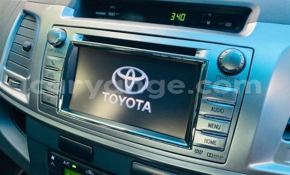 Acheter Occasion Voiture Toyota Hilux Bleu à Walvis Bay, Namibie Acheter Occasion Voiture Toyota Hilux Bleu à Walvis Bay, Namibie