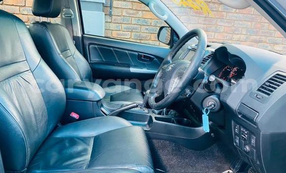 Acheter Occasion Voiture Toyota Hilux Bleu à Walvis Bay, Namibie Acheter Occasion Voiture Toyota Hilux Bleu à Walvis Bay, Namibie