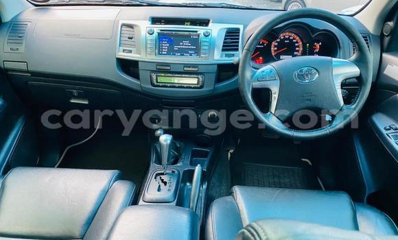 Acheter Occasion Voiture Toyota Hilux Bleu à Walvis Bay, Namibie Acheter Occasion Voiture Toyota Hilux Bleu à Walvis Bay, Namibie