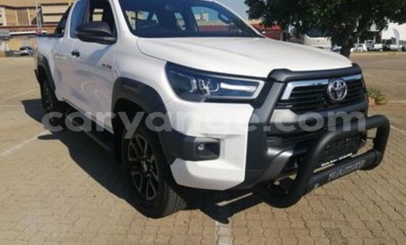 Buy Used Toyota Hilux White Car in Swakopmund in Namibia