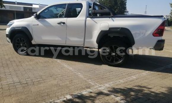 Buy Used Toyota Hilux White Car in Swakopmund in Namibia Buy Used Toyota Hilux White Car in Swakopmund in Namibia