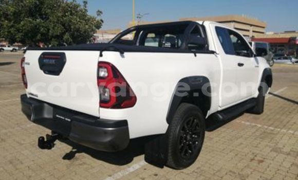 Buy Used Toyota Hilux White Car in Swakopmund in Namibia Buy Used Toyota Hilux White Car in Swakopmund in Namibia