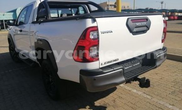 Buy Used Toyota Hilux White Car in Swakopmund in Namibia Buy Used Toyota Hilux White Car in Swakopmund in Namibia