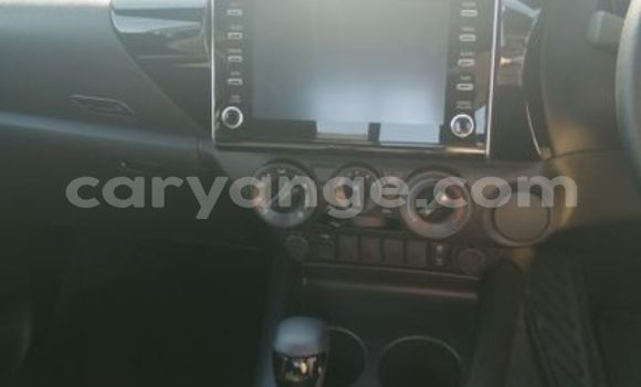 Buy Used Toyota Hilux White Car in Swakopmund in Namibia Buy Used Toyota Hilux White Car in Swakopmund in Namibia