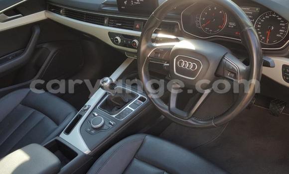 Acheter Occasion Voiture Audi A4 Rouge à Windhoek, Namibie Acheter Occasion Voiture Audi A4 Rouge à Windhoek, Namibie