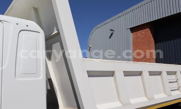 Buy Used Hino 300 Series White Truck in Windhoek in Namibia Buy Used Hino 300 Series White Truck in Windhoek in Namibia