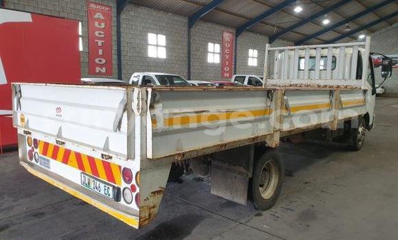 Acheter Occasion Utilitaire Hino 300 Series Blanc à Windhoek, Namibie Acheter Occasion Utilitaire Hino 300 Series Blanc à Windhoek, Namibie