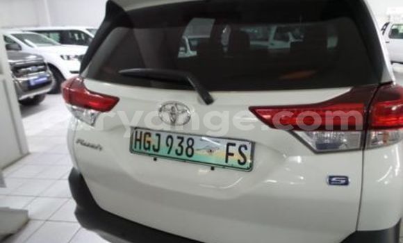 Buy Used Toyota RAV4 White Car in Leonardville in Omaheke Buy Used Toyota RAV4 White Car in Leonardville in Omaheke