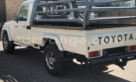 Buy Used Toyota Land Cruiser White Car in Windhoek in Namibia Buy Used Toyota Land Cruiser White Car in Windhoek in Namibia
